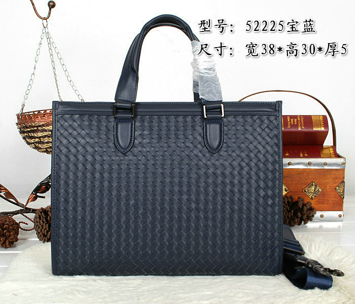 Bottega Veneta intrecciato VN briefcase 52225 royalblue